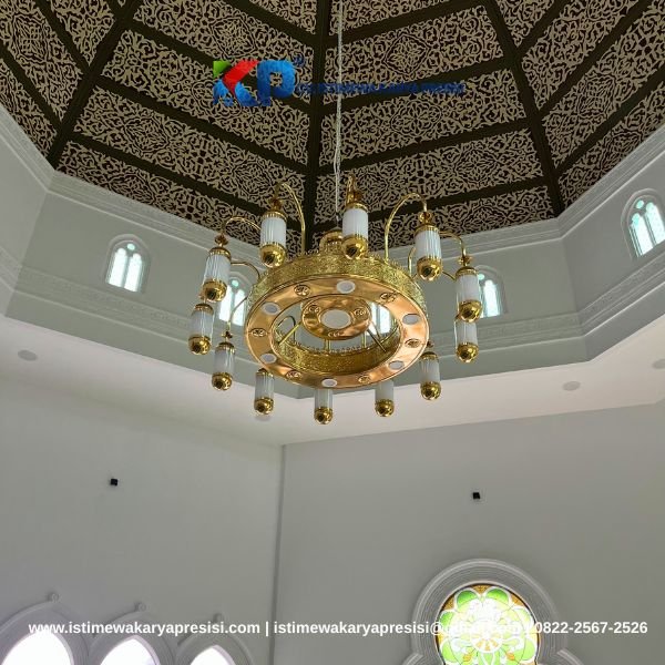 Lampu gantung kuningan